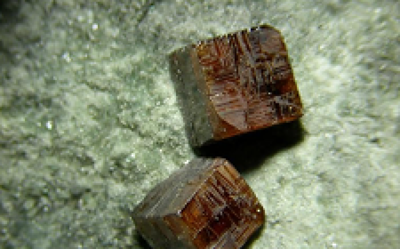 卡塔尔，瑞士和意大利的研究人员开发出防水太阳能电池