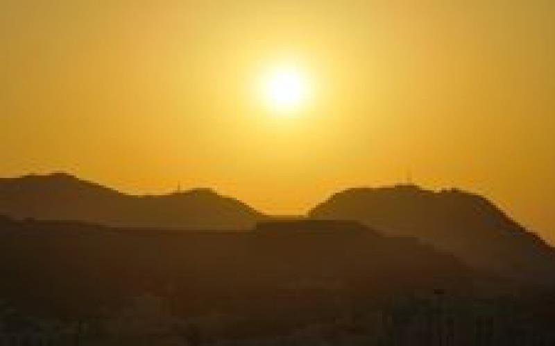 阿曼启动了高达1吉瓦太阳能的咨询招标